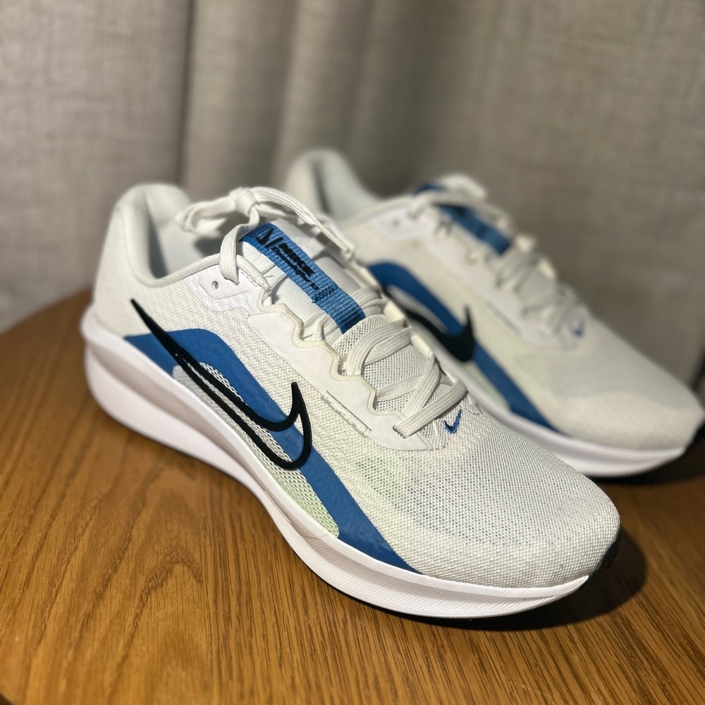 Nike - Downshifter 13 Running Shoes FD6454-103 White/Blue/Green Women’s Size 10
